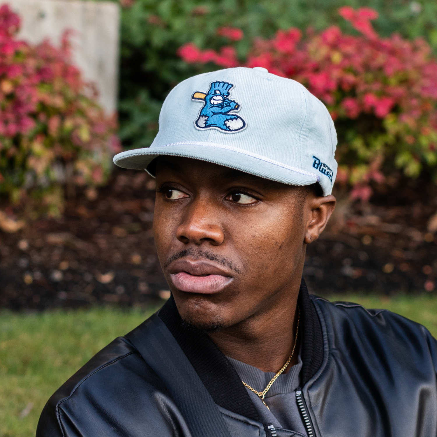 guy wears offiical league x sydney blue sox corduroy hat